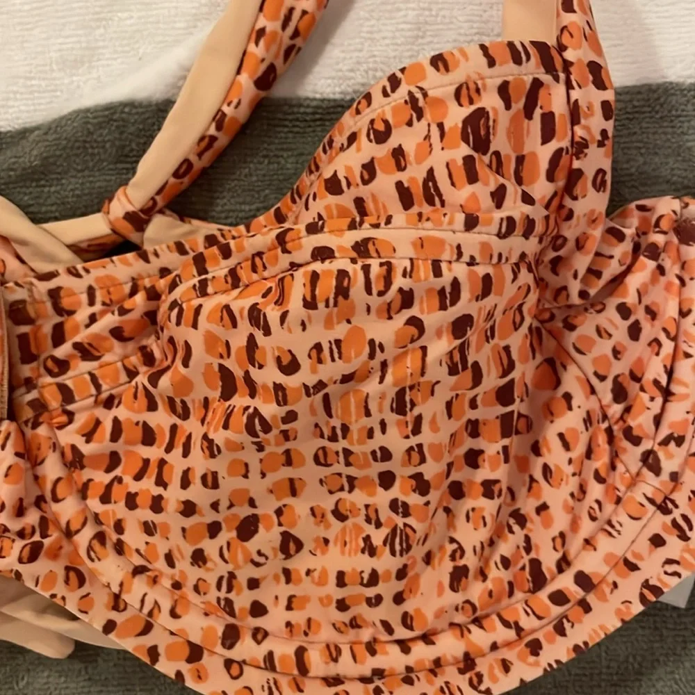 l*space Camellia Underwire Bikini Swim Top‎ in Wild Bunch XL $114